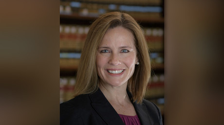 «D'une loyauté inflexible à la Constitution» : Trump nomme Amy Coney Barrett à la Cour suprême