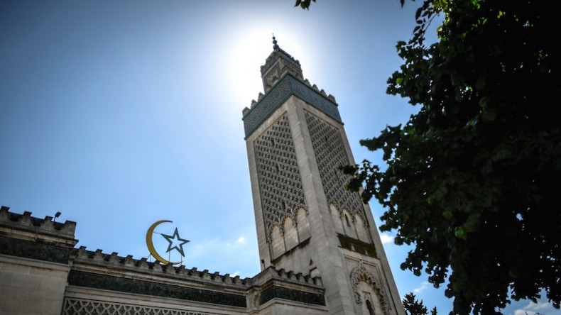 «Humiliante» : des élus LFI s'indignent contre une opération de police dans une mosquée