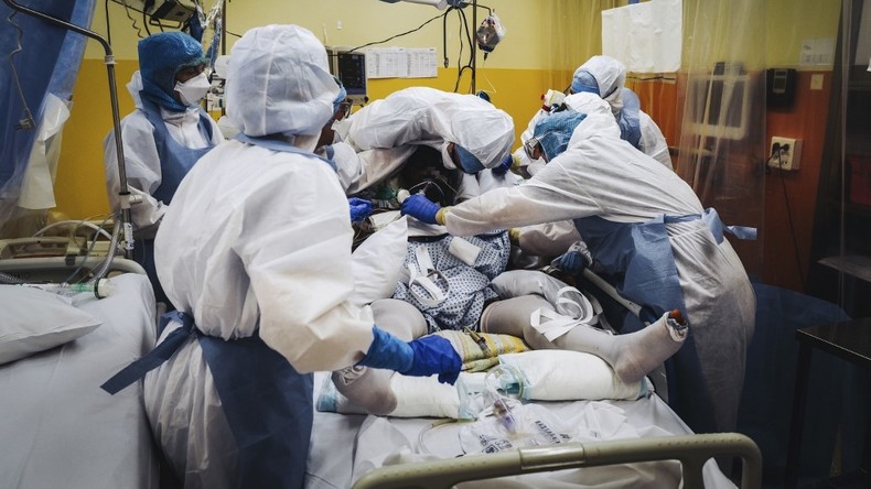 Covid-19 : nouveau record de cas positifs en France