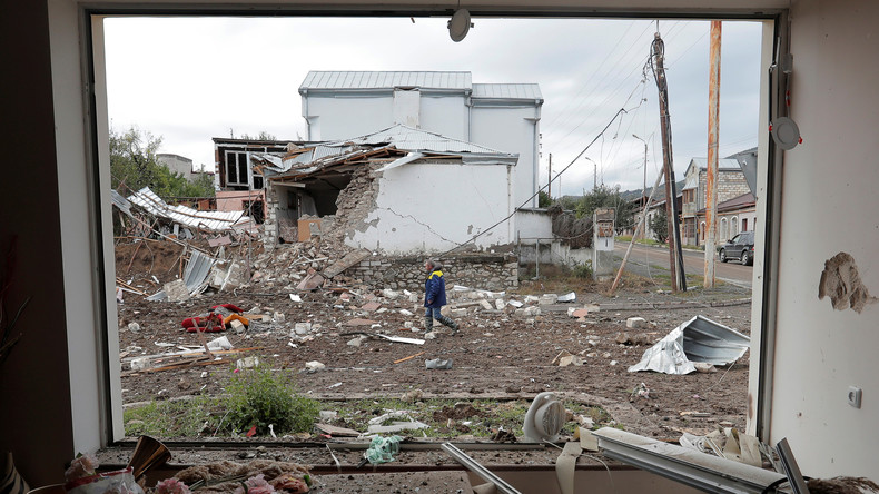 Les chefs de la diplomatie d'Arménie et d'Azerbaïdjan réunis à Moscou pour des négociations