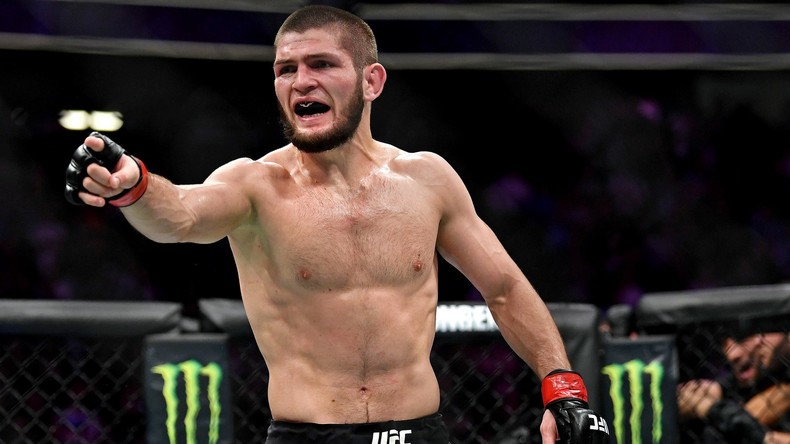 MMA : Khabib Nourmagomedov prend sa retraite après sa victoire contre l'Américain Justin Gaethje