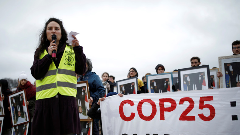 Une «première» : cinq décrocheurs de portraits de Macron relaxés au nom de la liberté d'expression