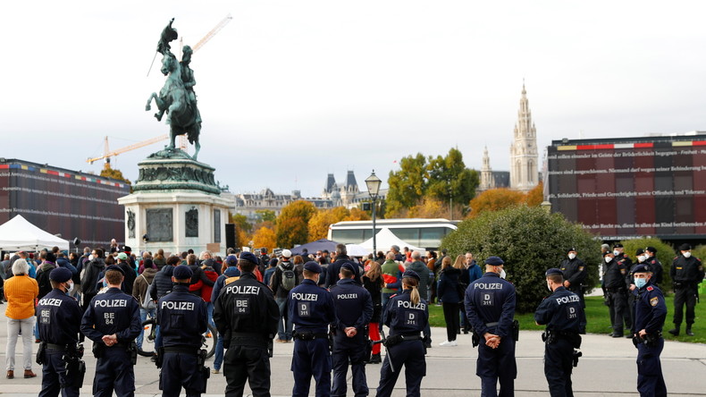 Covid-19 : nouveau confinement jusqu'à fin novembre en Autriche, les écoles restent ouvertes