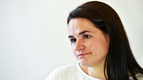 Pourquoi Svetlana Tikhanovskaïa se retrouve sur la liste des personnes recherchées en Russie