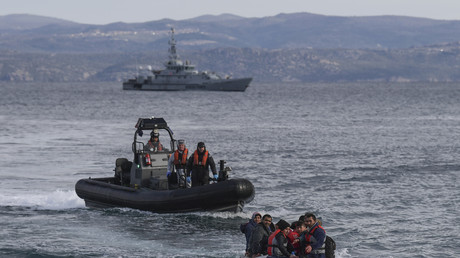 Une opération de Frontex visant à intercepter un bateau de migrants afghans en Méditerranée, le 28 février 2020 (image d'illustration).