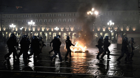 Covid : manifestations dans plusieurs villes italiennes contre les nouvelles mesures de restriction
