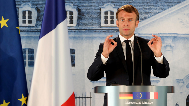 «Ne cultivons pas l'ignorance» : le journalisme expliqué par Macron au Financial Times