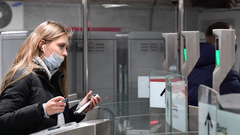 Covid-19 : la ville de Moscou impose de nouvelles restrictions pour enrayer l'épidémie