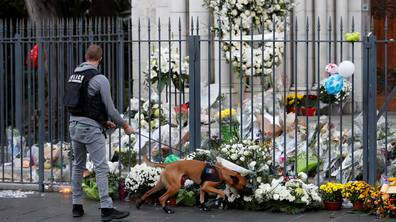 Le terroriste de Nice avait une photo de l'assassin de Samuel Paty dans son téléphone portable