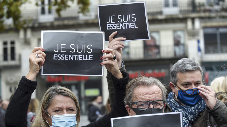«Cri de détresse» : les commerçants manifestent contre les restrictions dans plusieurs villes