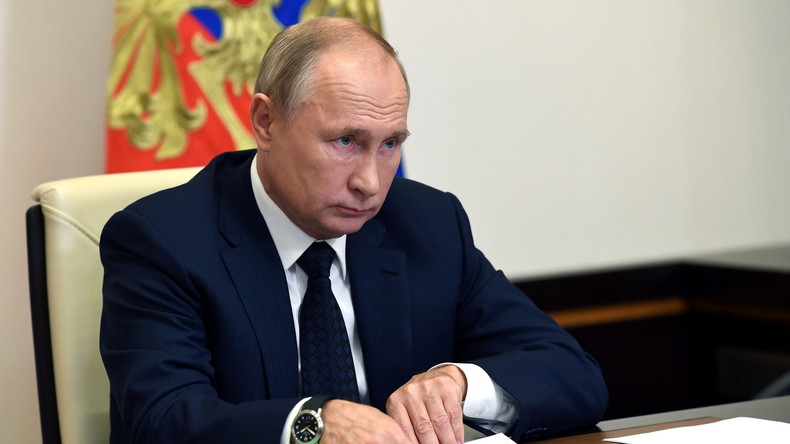 Vladimir Poutine propose d'accélérer la création d'un centre de recherche des BRICS sur les vaccins