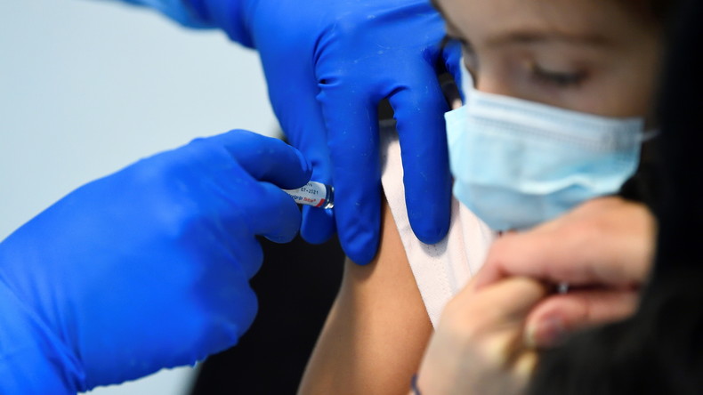 Organisation logistique, choix politiques... tour d'Europe de la vaccination contre le Covid-19