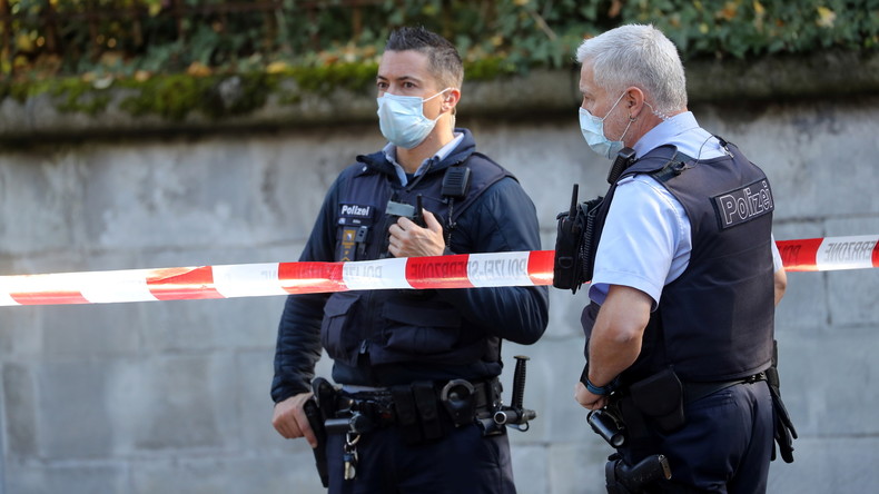 Suisse : une femme qui avait voulu rejoindre la Syrie blesse deux personnes au couteau