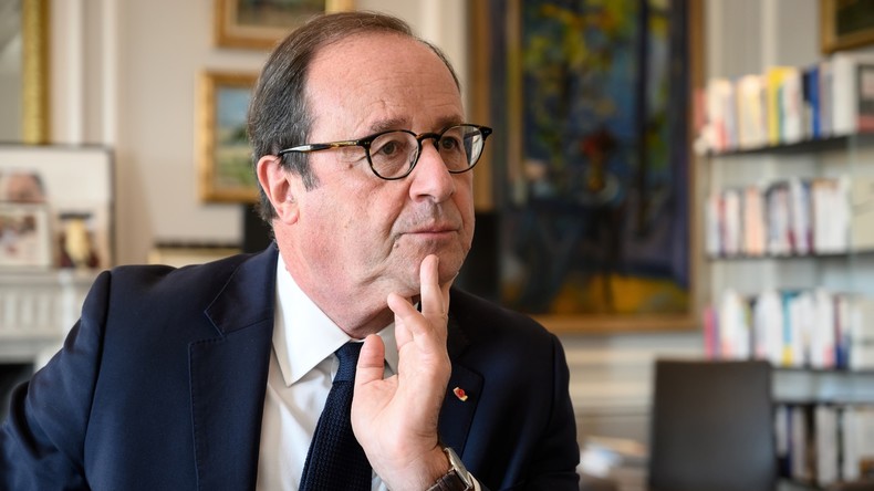 François Hollande suggère «Socialistes» comme nouveau nom du Parti socialiste
