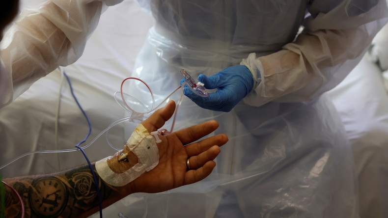 Vers un isolement obligatoire des cas Covid et cas contacts, avec la menace d'une amende sévère ?