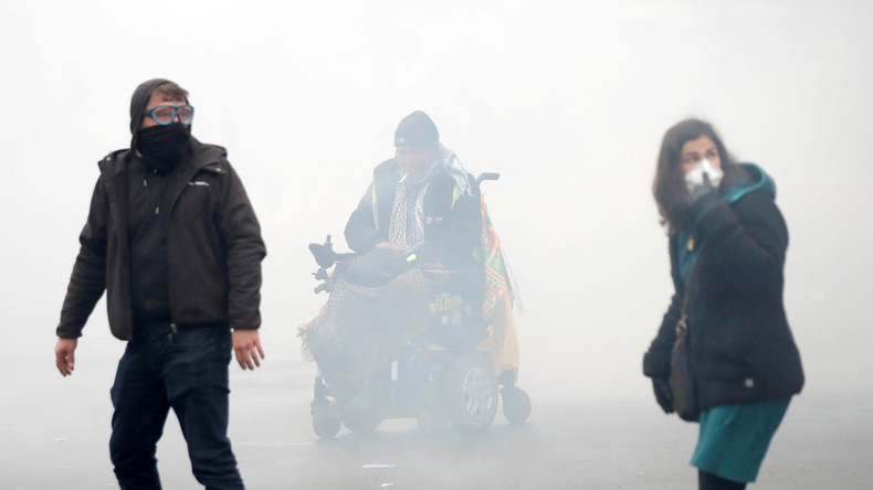 Un policier condamné à quatre mois de prison avec sursis pour avoir gazé un Gilet jaune handicapé