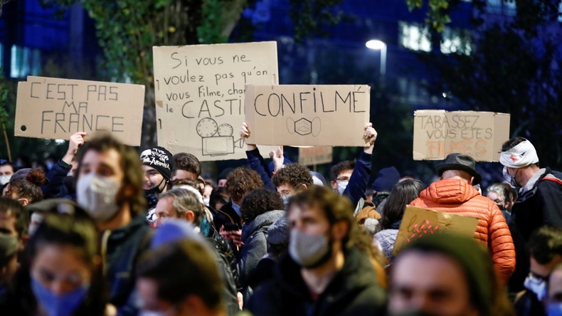 Producteur passé à tabac par les forces de l'ordre : quatre policiers déférés devant la justice