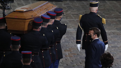 Hommage à Samuel Paty : le ministère de l'Education nationale a-t-il expurgé la lettre de Jaurès ?