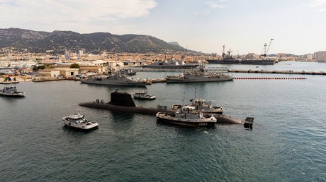 Lancement du Suffren, nouveau sous-marin nucléaire d'attaque de la Marine nationale française