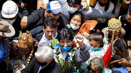 «Du bon côté de l'Histoire» : la procession triomphale d'Evo Morales de retour en Bolivie