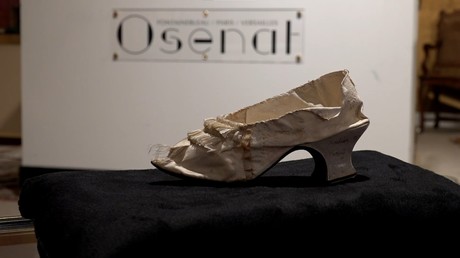 France : un soulier de la reine Marie-Antoinette mise aux enchères pour près de 44 000 euros