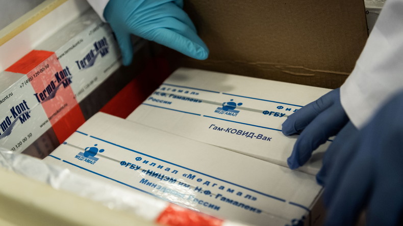 Covid-19 : Poutine demande le début de la vaccination «à grande échelle» la semaine prochaine