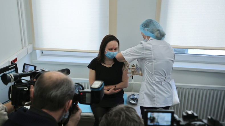 Russie : une grande campagne de vaccination contre le Covid-19 débute à Moscou