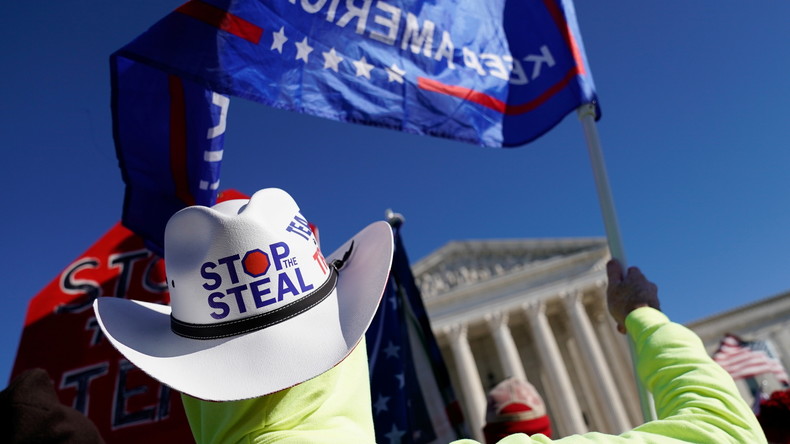 Washington : manifestations pro et anti-Trump avant le vote du collège électoral
