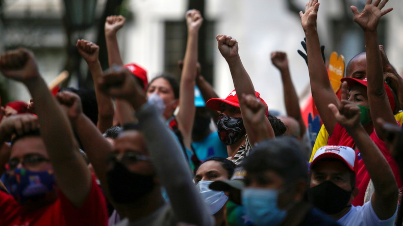 Venezuela : manifestation pro-Maduro à Caracas, l'opposition pro-Guaido manque son pari