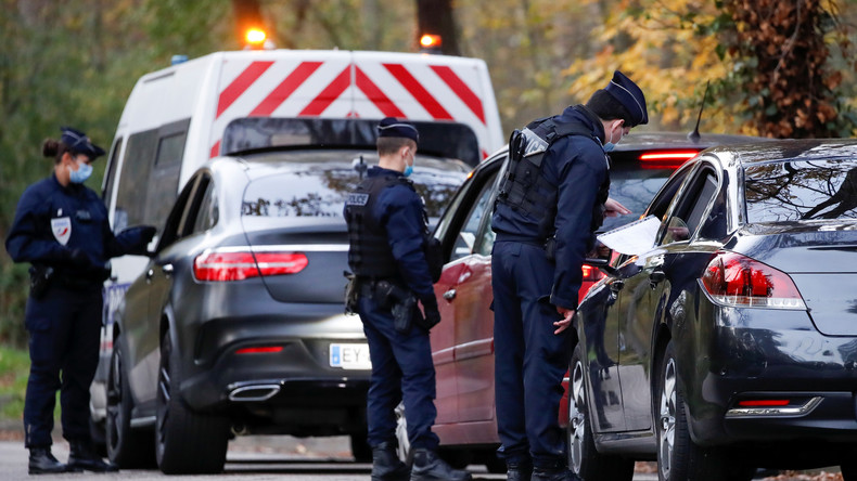 Orléans : en opération de «non-contrôles d'identités», les policiers invitent Macron sur le terrain
