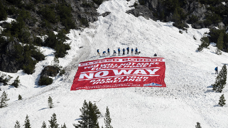 Relaxe pour Génération identitaire après son action anti-migrants dans les Alpes