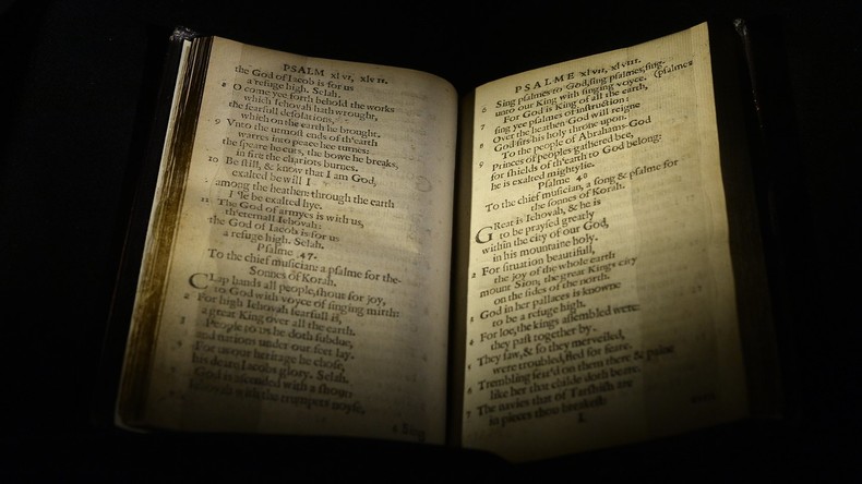 Extraits bibliques étudiés en classe : un enseignant finalement blanchi après quatre ans de combat
