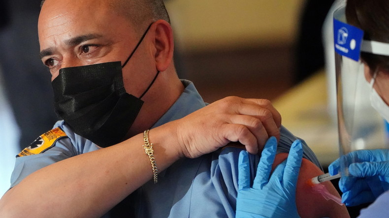 Un million d'Américains ont déjà été vaccinés contre le Covid-19