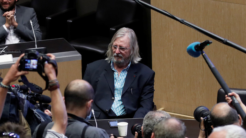 Didier Raoult contre-attaque en déposant plainte conte l'Ordre des médecins pour harcèlement