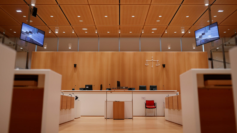 Un homme condamné à du sursis pour menaces et injures antisémites contre l'animatrice Valérie Benaïm