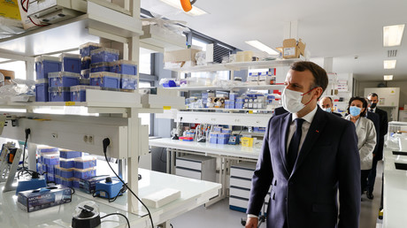 Emmanuel Macron visitant l'hôpital Necker le 4 décembre 2020 (image d'illustration).