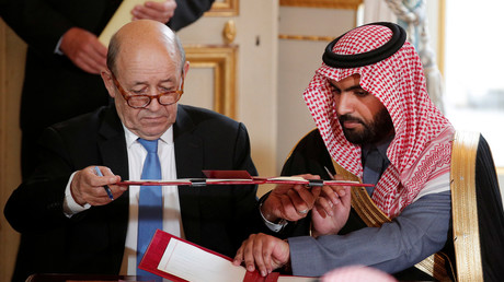 Le prince saoudien Badr ben Abdullah ben Mohammed Al-Farhan et le ministre français des Affaires étrangères à l'Elysée en 2018 (image d'illustration).