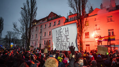 Nouvelle manifestation contre les restrictions majeures au droit à l’avortement en Pologne