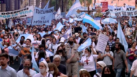 Buenos Aires : marche contre l'avortement à la veille du vote au Sénat
