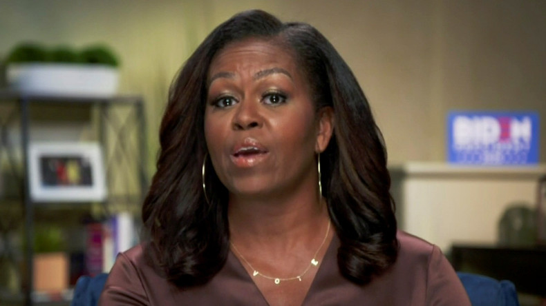 Michelle Obama demande aux réseaux sociaux de bannir définitivement Donald Trump