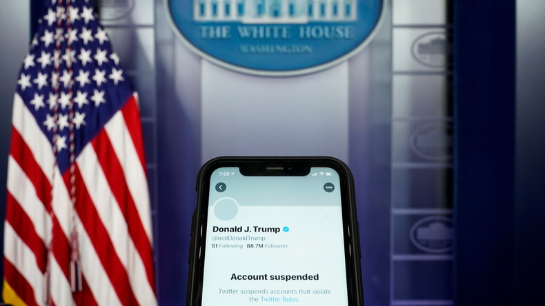 Twitter suspend définitivement le compte de Donald Trump