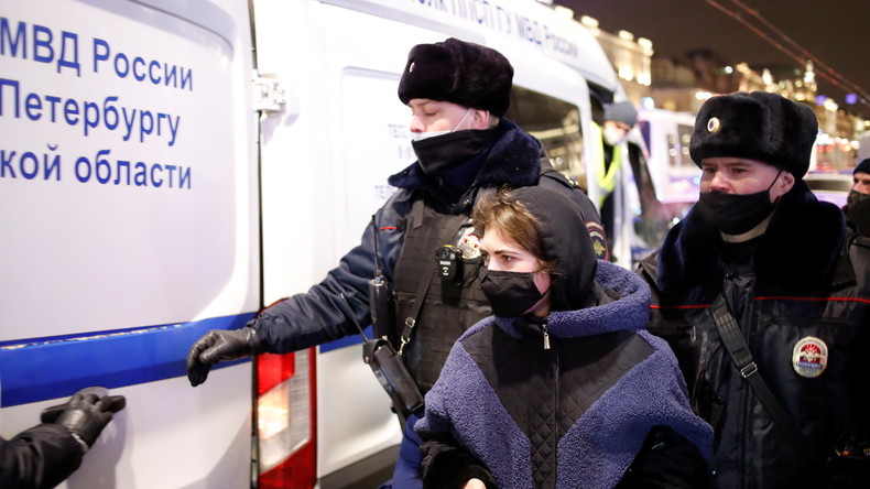 Saint-Petersbourg : un rassemblement pro-Navalny dispersé, plusieurs arrestations