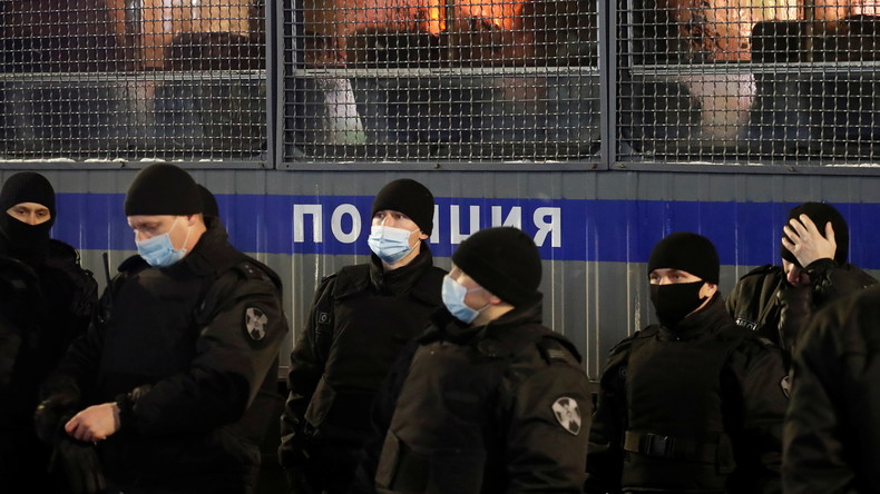 Deux employés de l'organisation de Navalny arrêtés pour appel à des manifestations non-autorisées