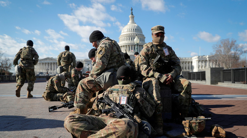 Polémique aux Etats-Unis : des soldats de la Garde nationale contraints de dormir dans un parking