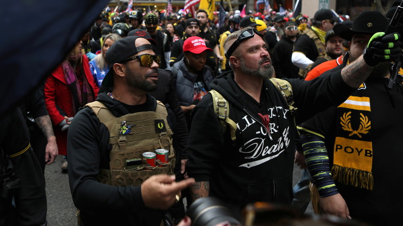 Le chef des Proud boys, ancien indic dans des affaires de stupéfiants et de trafic d'êtres humains ?