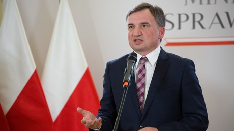 Le ministre polonais de la Justice, Zbigniew Ziobro, tient une conférence de presse le 21 septembre 2020 (image d'illustration).