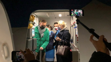 Alexeï Navalny arrêté à Moscou après son arrivée à l'aéroport, l'ONU appelle à sa libération
