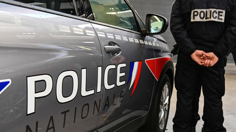 TikTok, téléréalité, puis Pôle emploi ? Itinéraire de Zoubir, policier parisien et éphèbe