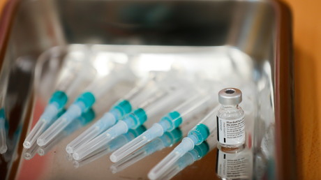 Vaccin anti-Covid : la Suède suspend le paiement de ses commandes à Pfizer
