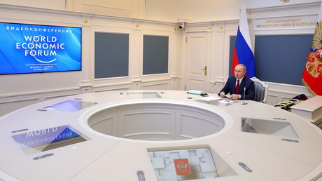 Davos : Poutine alerte sur le risque de «rupture» face à l’aggravation des déséquilibres mondiaux